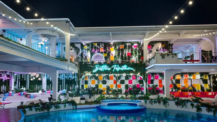 The ‘Love Island’ villa is an aphrodisiac (and the experts agree)