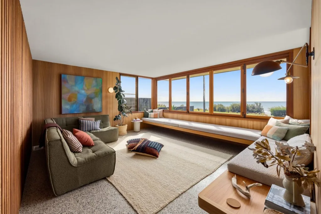 Courtney Adamo holiday home sale Minnie Water