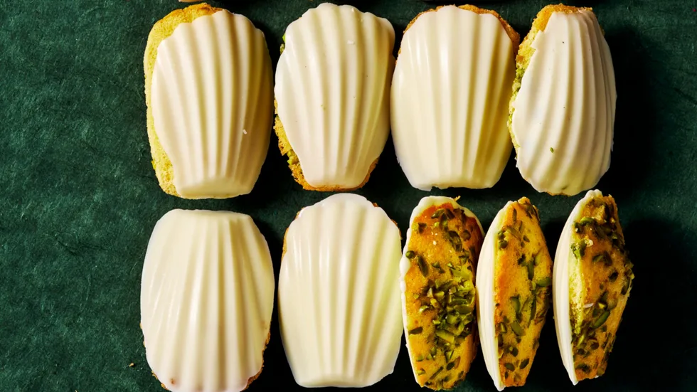 Pistachio and white chocolate madeleines
