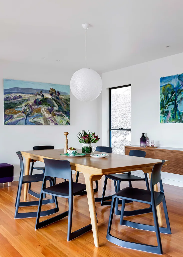 Contemporary dining room