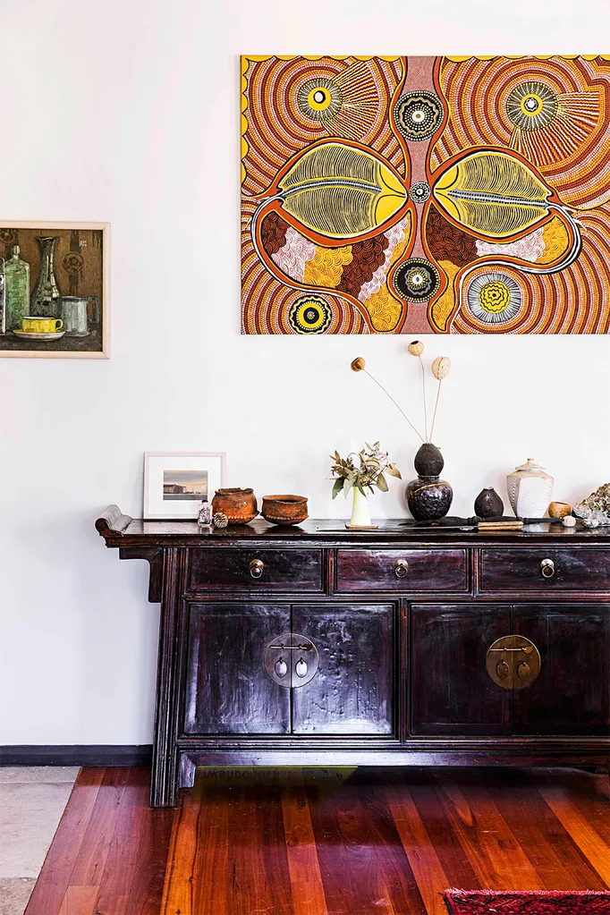 Living room with Indigenous stingray artwork