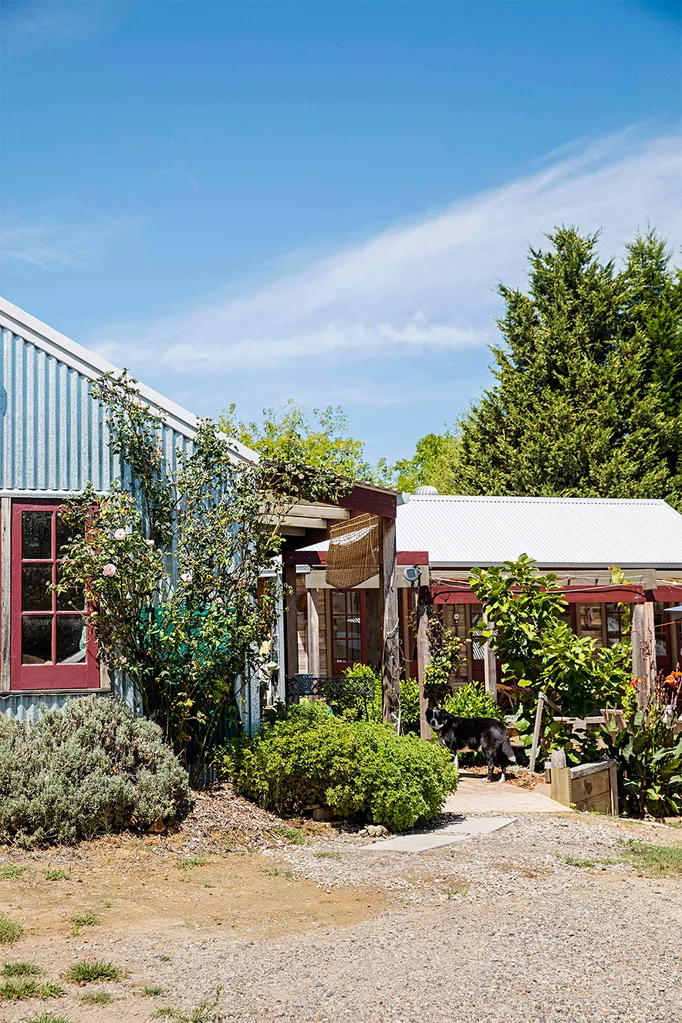 Country artist studios