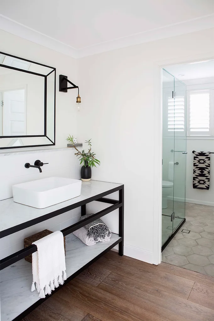 Black and white bathroom