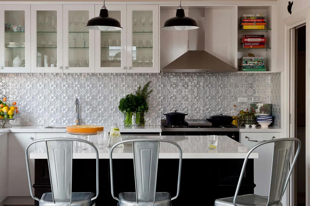 Kitchen with pressed metal splashback