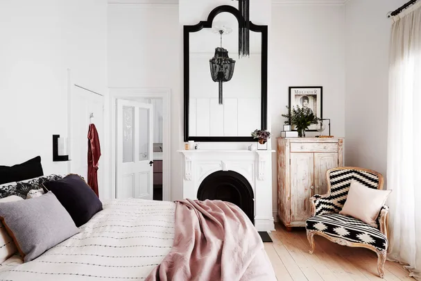 eclectic French country style bedroom decorating
