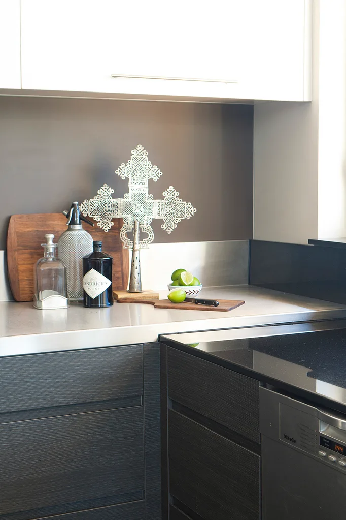 Laminate kitchen cabinetry