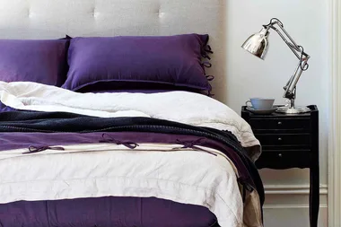 10 easy steps to make your bed like a pro