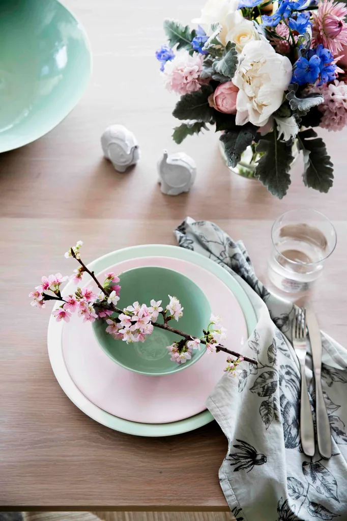Easy winter entertaining - tips for setting the perfect table | Home Beautiful Magazine Australia