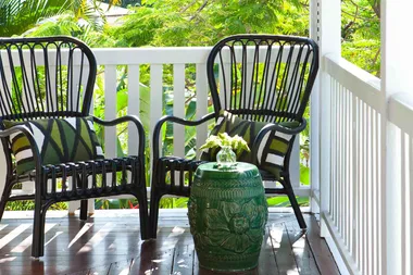 5 tips for styling a small outdoor area