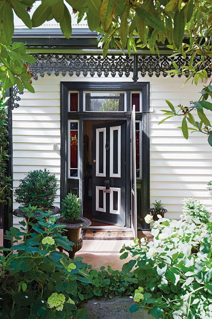 Choosing your front door | Home Beautiful Magazine Australia