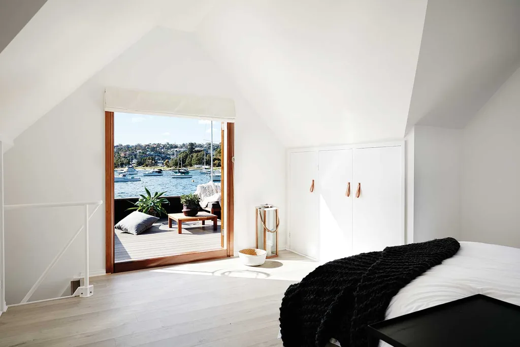 Houseboat on Sydney Harbour | Home Beautiful Magazine Australia
