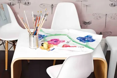 8 great ideas for storing and saving your kids’ artwork