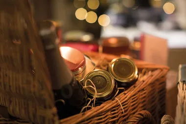 5 Christmas Hampers your friends will never forget