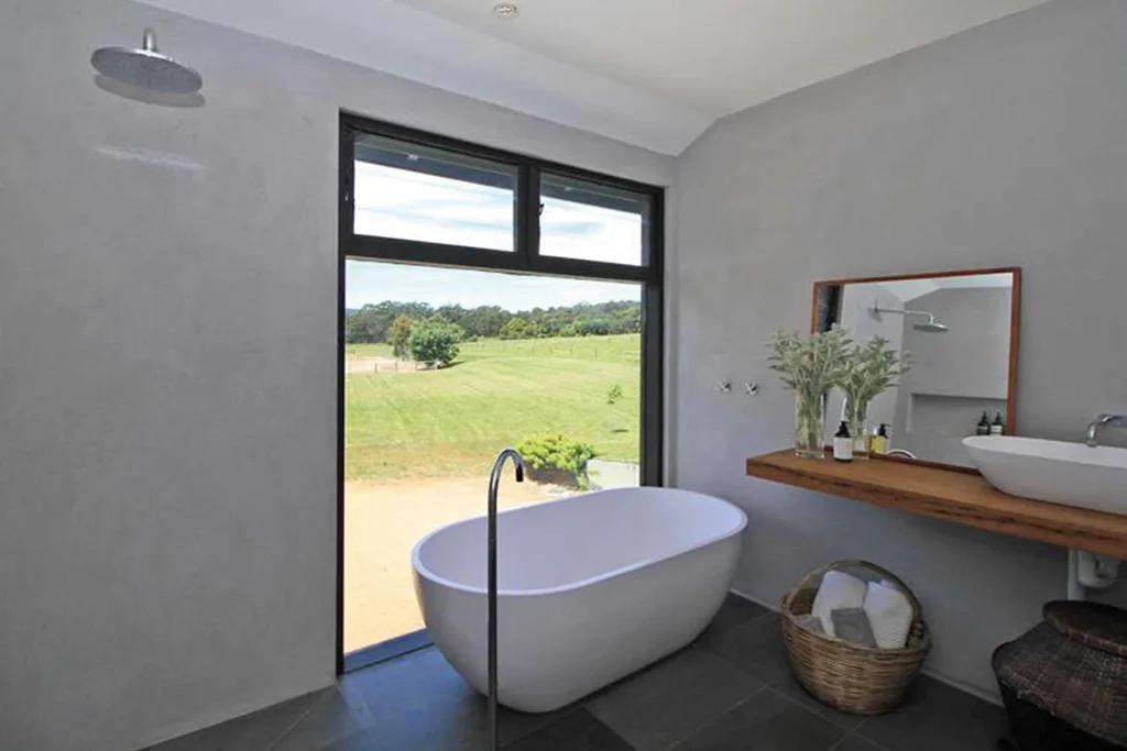 Asher Keddie and husband Vincent Fantauzzo have put their country estate on the market | Home Beautiful Magazine Australia