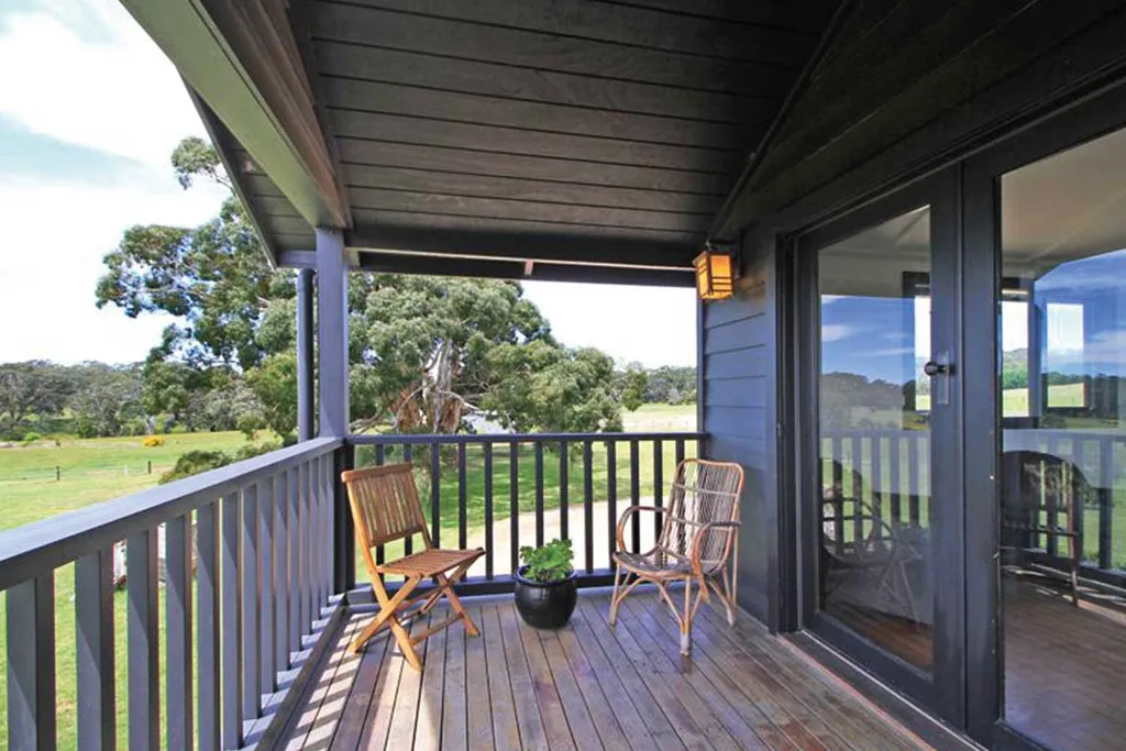 Asher Keddie and husband Vincent Fantauzzo have put their country estate on the market | Home Beautiful Magazine Australia