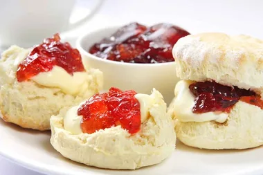 How to eat scones: jam or cream first?