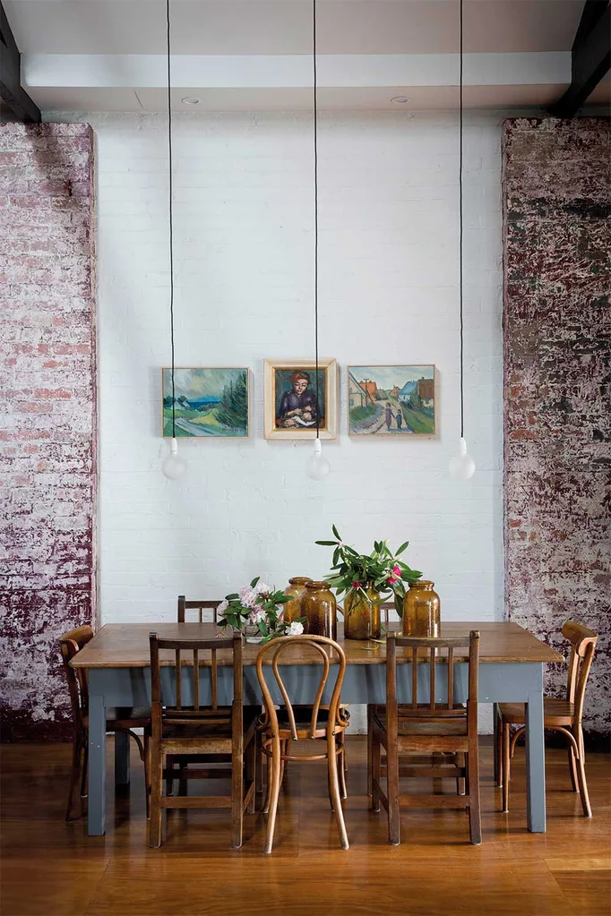 How to mismatch your dining chairs on purpose | Home Beautiful Magazine Australia