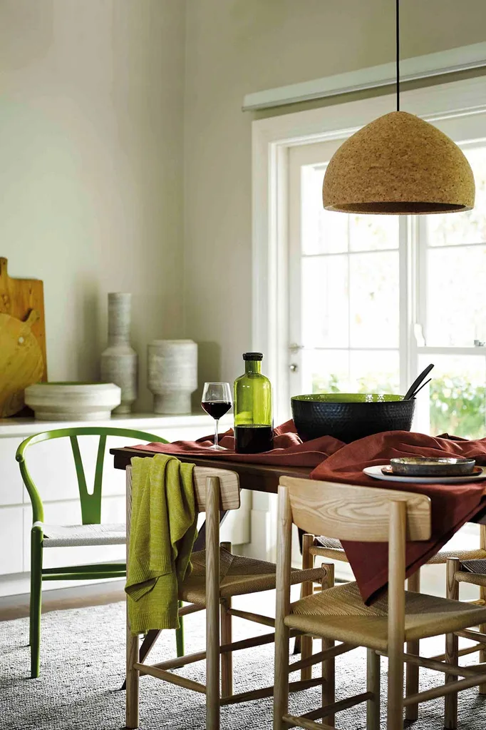 How to mismatch your dining chairs on purpose | Home Beautiful Magazine Australia