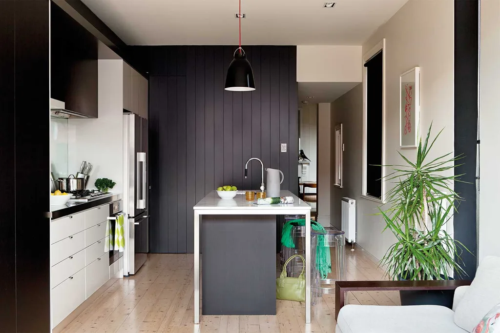 Kitchen before & after: from uni student squat to culinary diva divine | Home Beautiful Magazine Australia