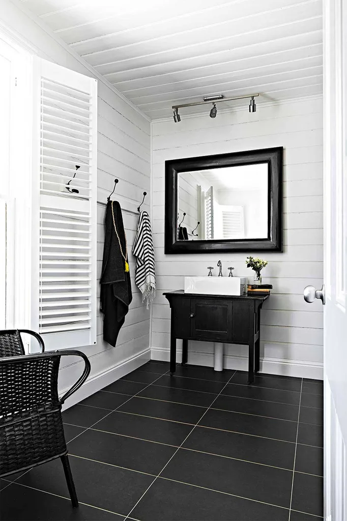 Choosing a bathroom mirror to suit your bathroom | Home Beautiful Magazine Australia