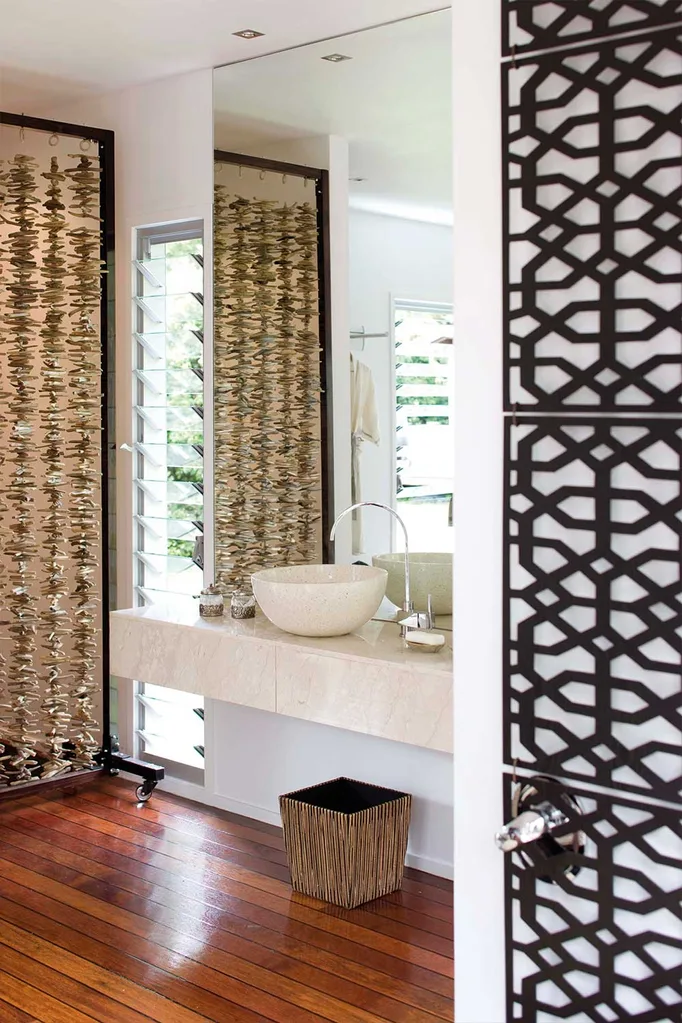 Choosing a bathroom mirror to suit your bathroom | Home Beautiful Magazine Australia