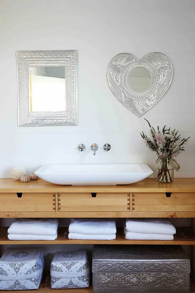 Choosing a bathroom mirror to suit your bathroom | Home Beautiful Magazine Australia