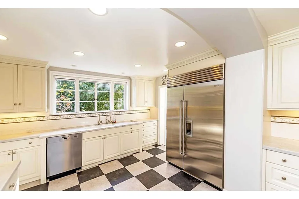 Whoopi Goldberg lists her Hollywood estate for USD8.75M | Home Beautiful Magazine Australia