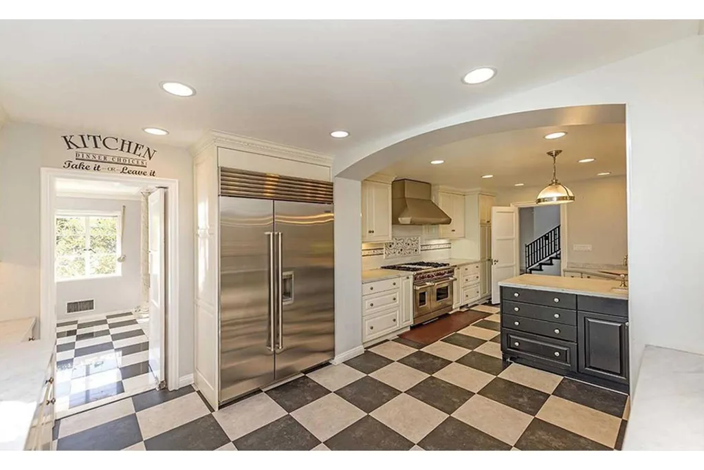 Whoopi Goldberg lists her Hollywood estate for USD8.75M | Home Beautiful Magazine Australia
