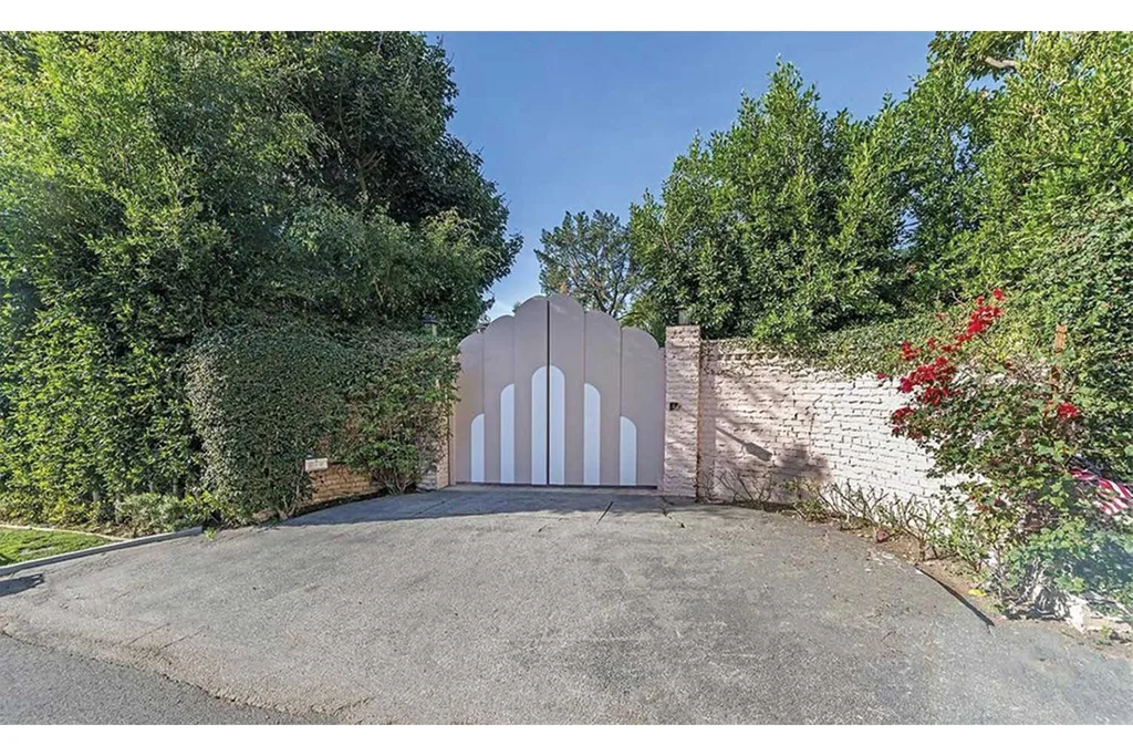 Whoopi Goldberg lists her Hollywood estate for USD8.75M | Home Beautiful Magazine Australia