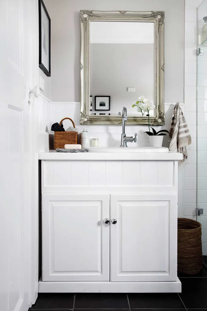 Country classic: a low cost bathroom renovation | Home Beautiful Magazine Australia