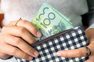 7 simple ways to save money