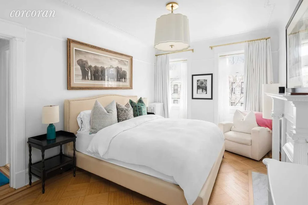 Emily Blunt's Brooklyn townhouse is divine | Home Beautiful Magazine Australia