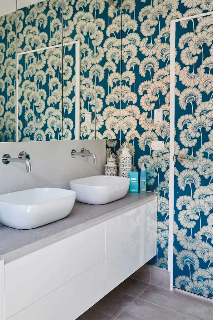 What House Rules can teach us about bathroom feature walls