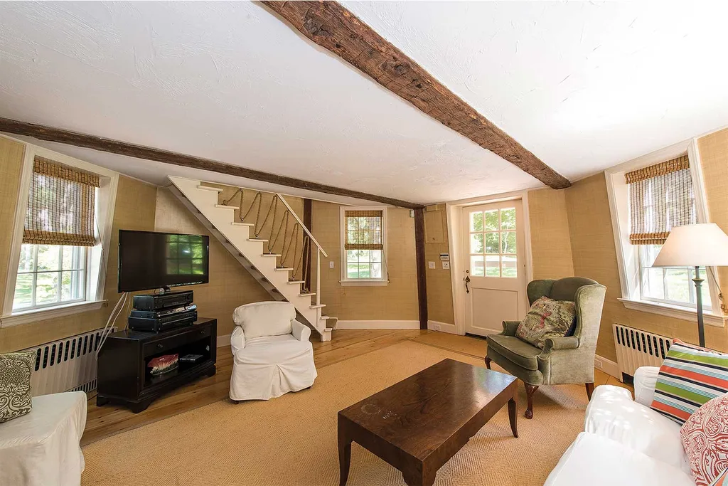 Rent Marilyn Monroe's windmill home | Home Beautiful Magazine Australia