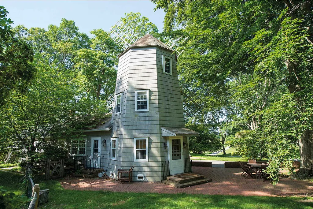Rent Marilyn Monroe's windmill home | Home Beautiful Magazine Australia