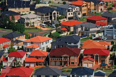 Property prices continue to fall in Sydney and Melbourne