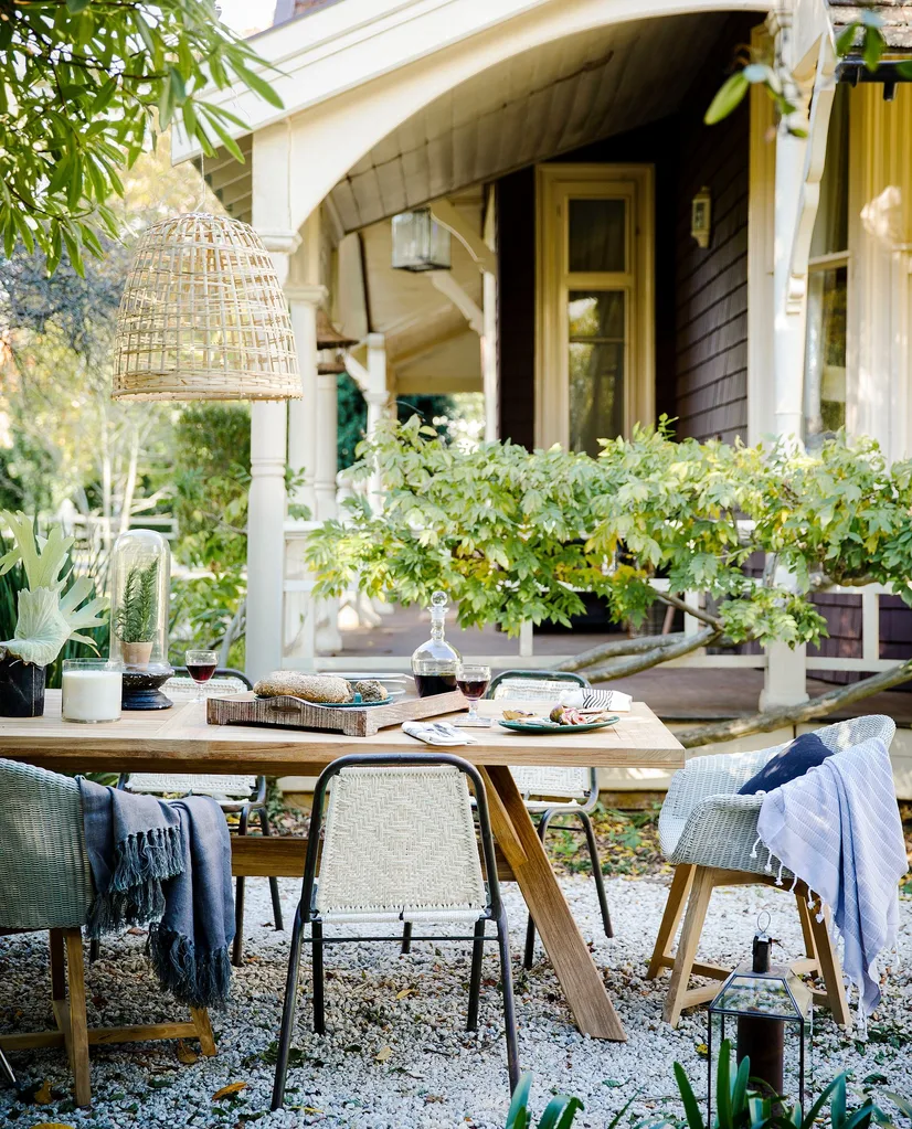 outdoor decorating