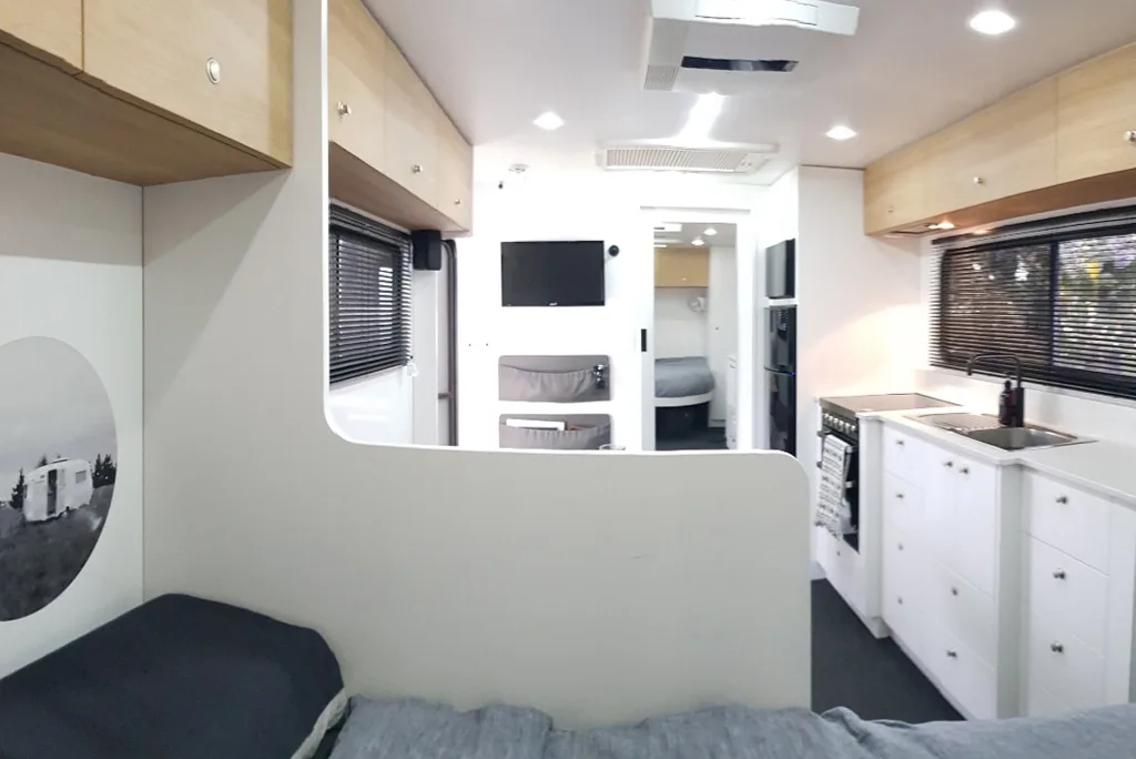 House Rules winners build a motor home and travel around Australia | Home Beautiful Magazine