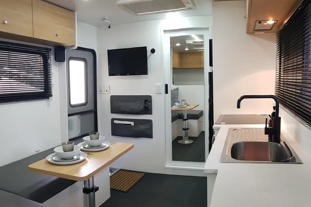 House Rules winners build a motor home and travel around Australia | Home Beautiful Magazine
