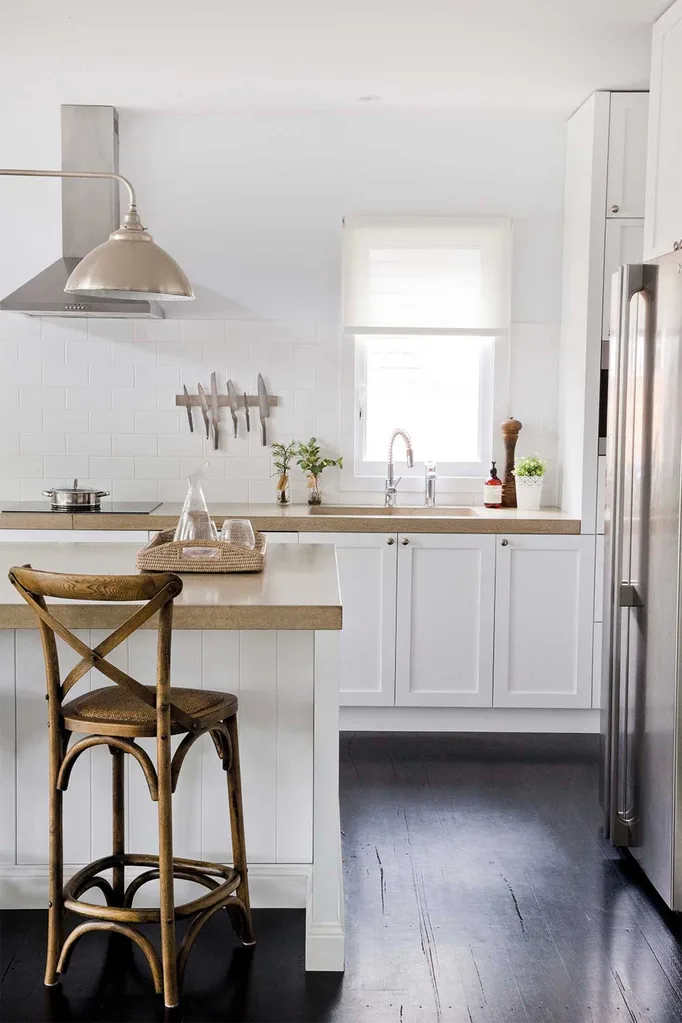 5 kitchens that celebrate white subway tiles | Home Beautiful Magazine Australia