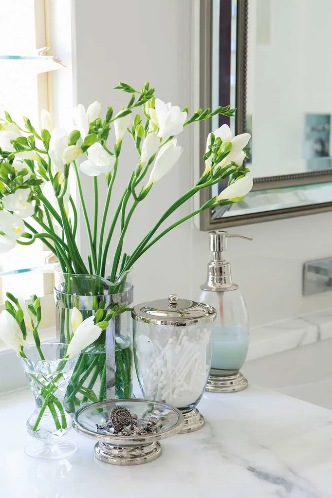 5 things you should stop storing in the bathroom | Home Beautiful Magazine Australia