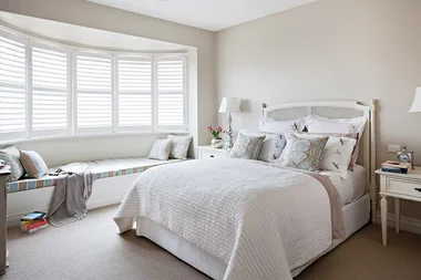 5 must-haves for the perfect guest bedroom