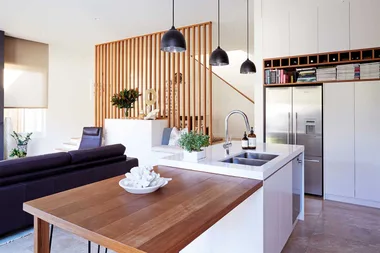 Room recipe: How to use a timber dividing screen