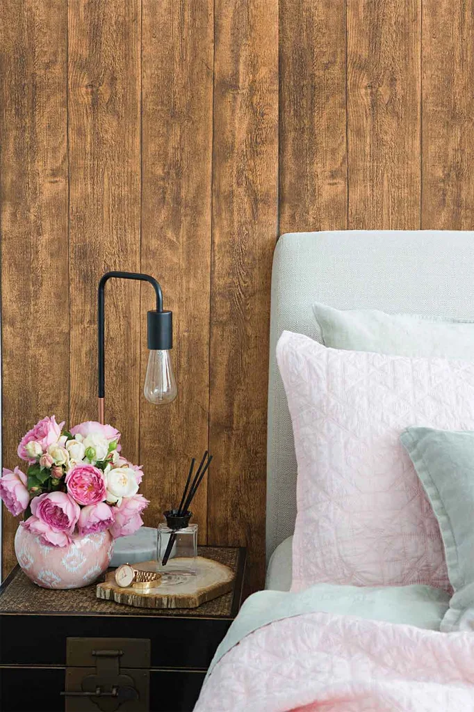 How to style your bedside like an expert