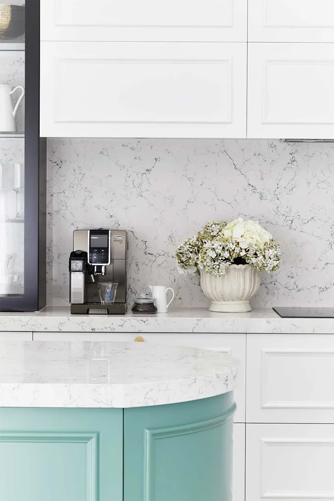 Colour crush: Decorating with mint and marble with a touch of black