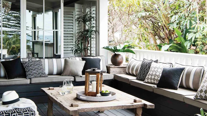 outdoor coffee table