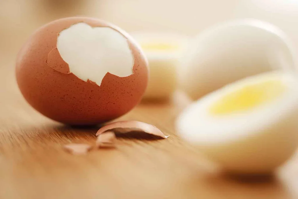 How to peel a hard boiled egg perfectly