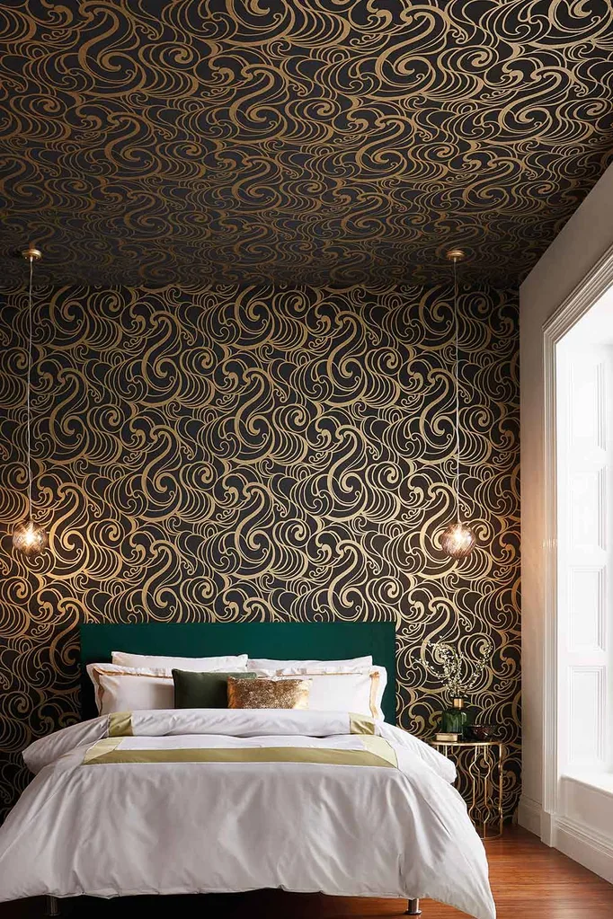 5 unexpected ways to use wallpaper