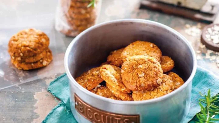 Classic Anzac biscuits recipe