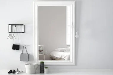 Where to hang mirrors, according to Feng Shui